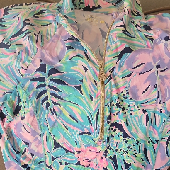 Lilly Pulitzer Luxletic Vibrant Floral Long Sleeve Top Size L - Picture 3 of 12